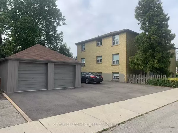 2719 Lake Shore BLVD W #2, Toronto W06, ON M8V 1G9