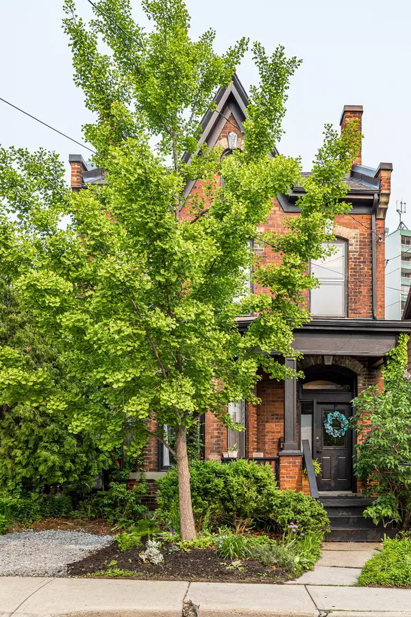 Hamilton, ON L8R 3A7,115 Locke ST N