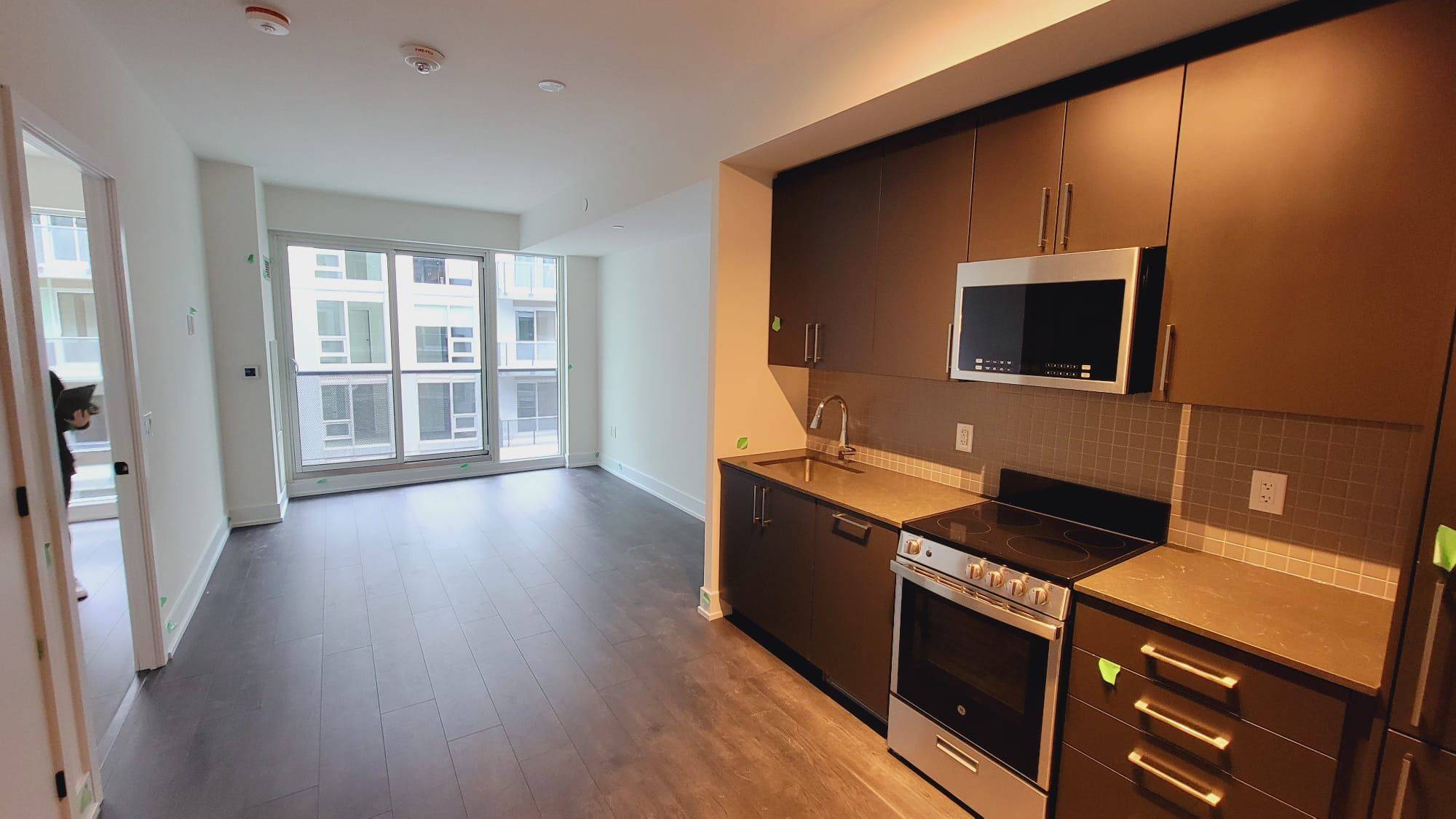 Oakville, ON L6M 5P6,2450 Old Bronte RD #426