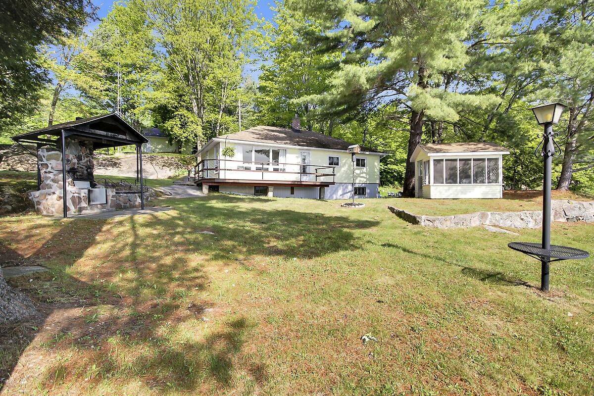 67 Meadow LN, Frontenac, ON K0H 2V0