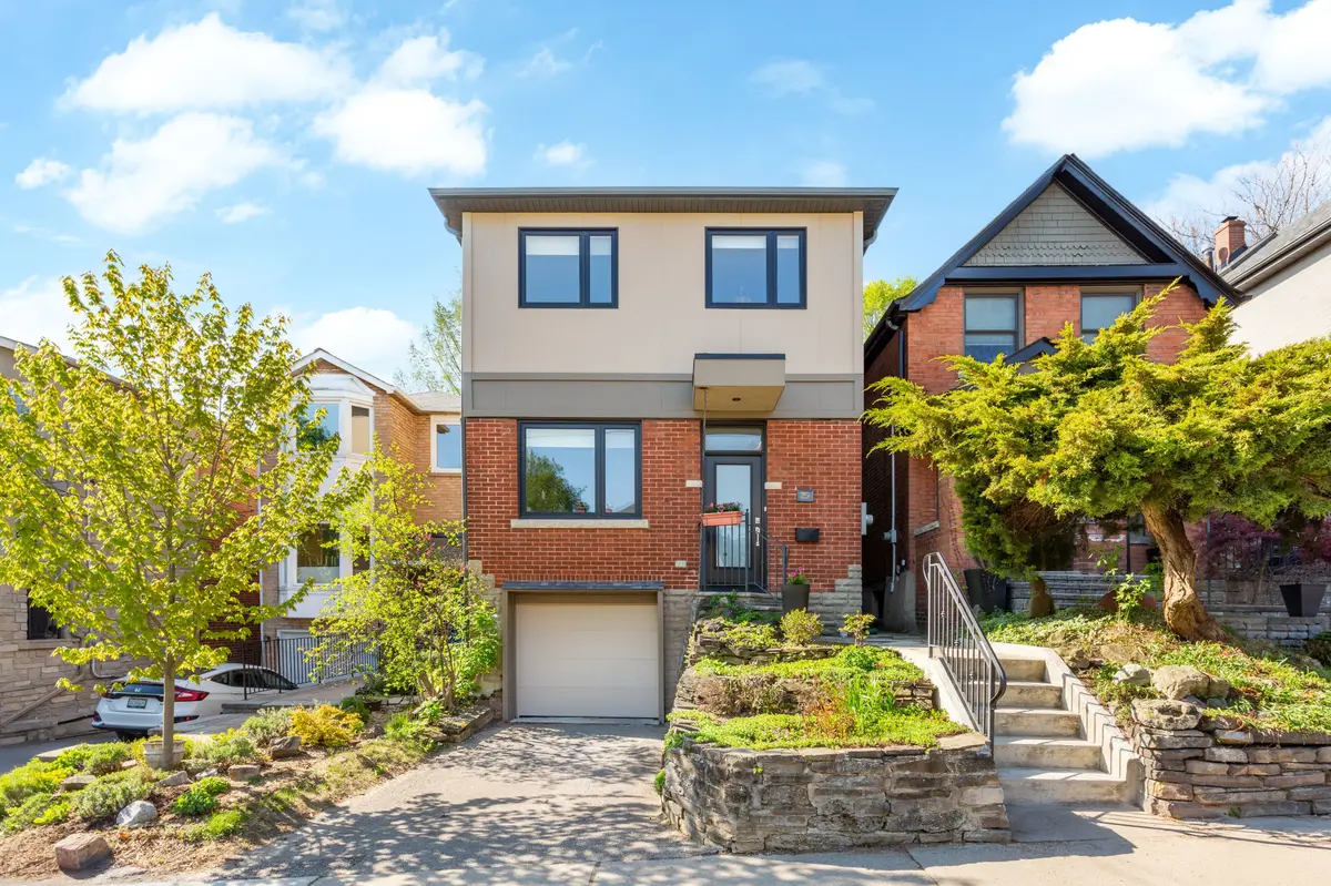 Toronto W01, ON M6S 1K2,25 Mayfield AVE