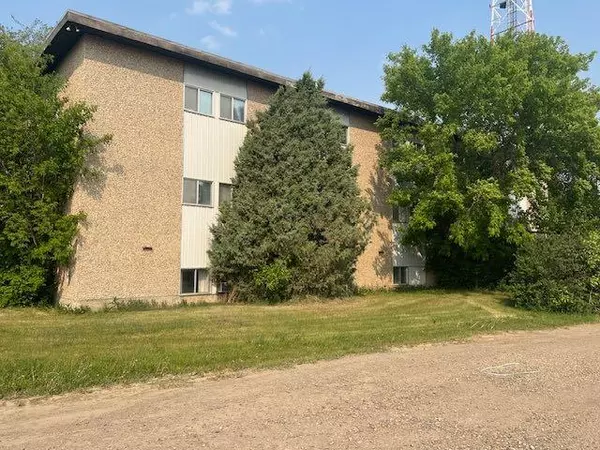 Wainwright, AB T9W 1S5,1009 1 AVE