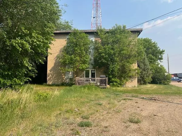 Wainwright, AB T9W 1S5,1009 1 AVE