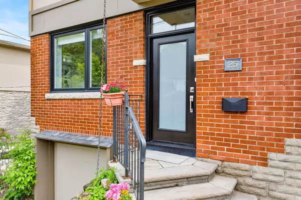 Toronto W01, ON M6S 1K2,25 Mayfield AVE