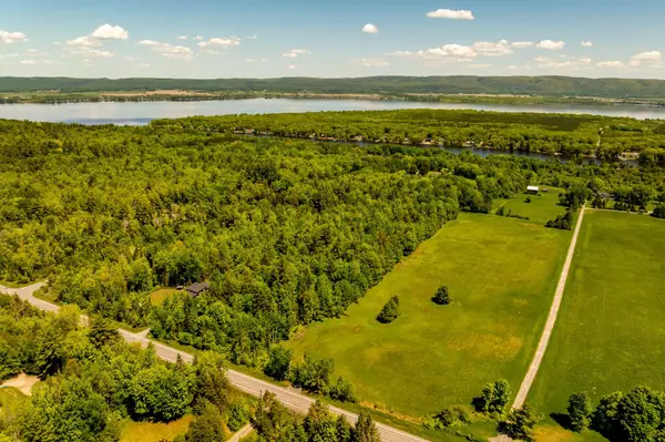 Constance Bay - Dunrobin - Kilmaurs - Woodlawn, ON K0A 3M0,4475 DUNROBIN RD