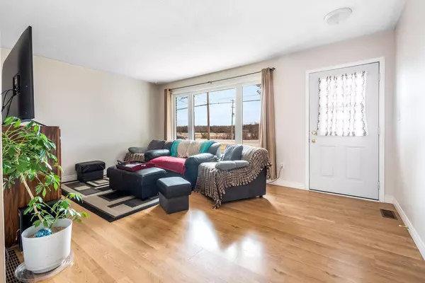 Georgian Bluffs, ON N0H 2T0,019589 6 HWY