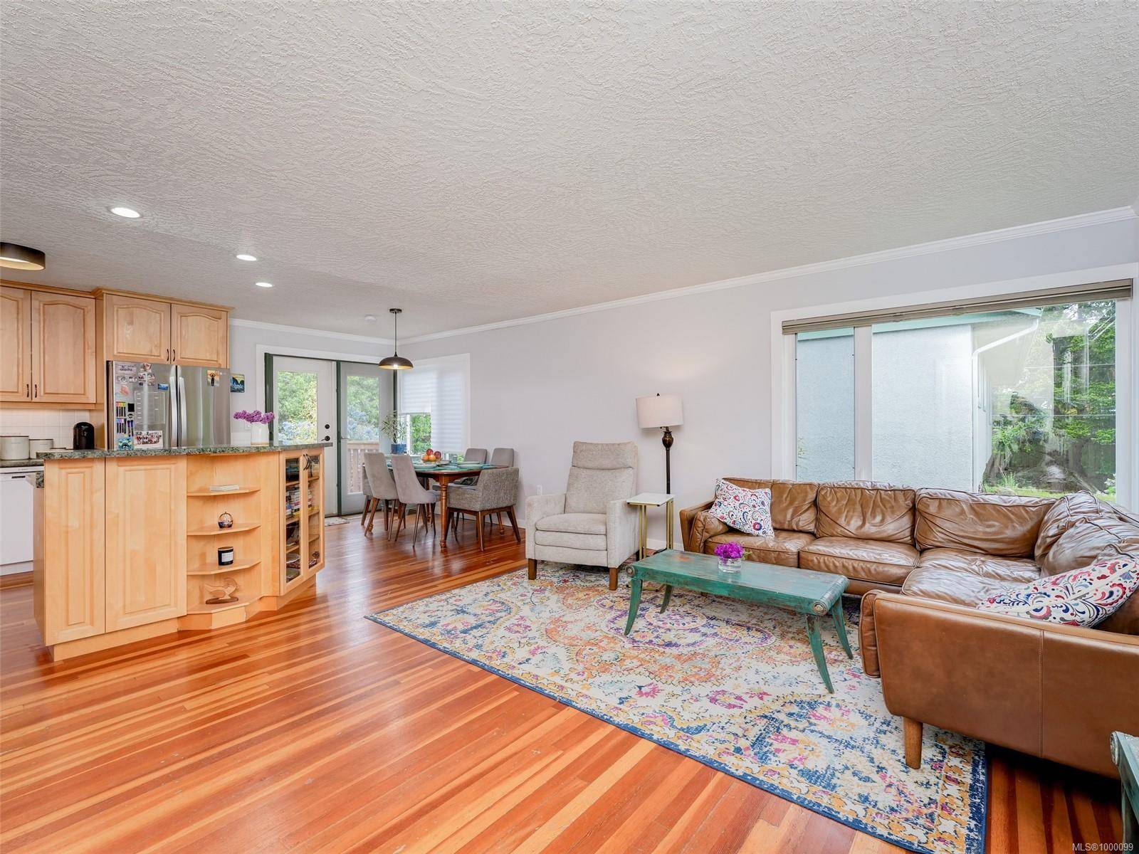 Colwood, BC V9C 1T4,376 Lagoon Rd
