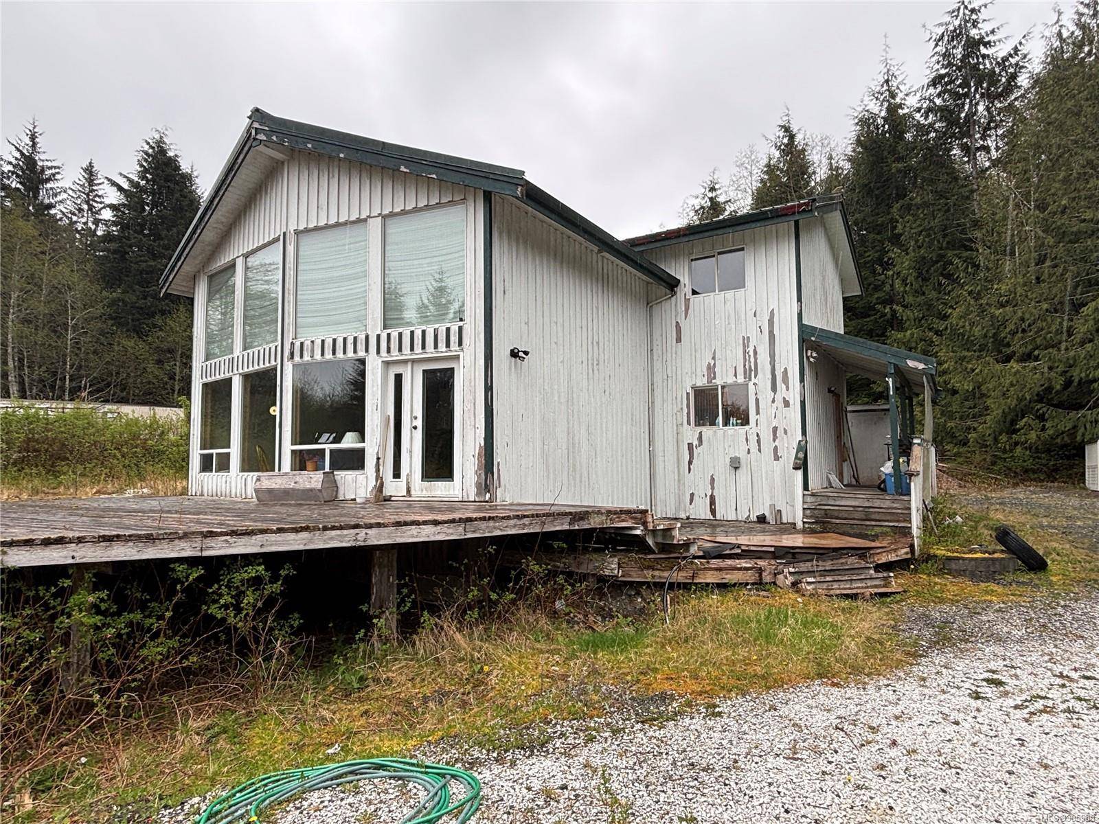 Port Mcneill, BC V0N 2R0,1713 Twin Peaks Rd
