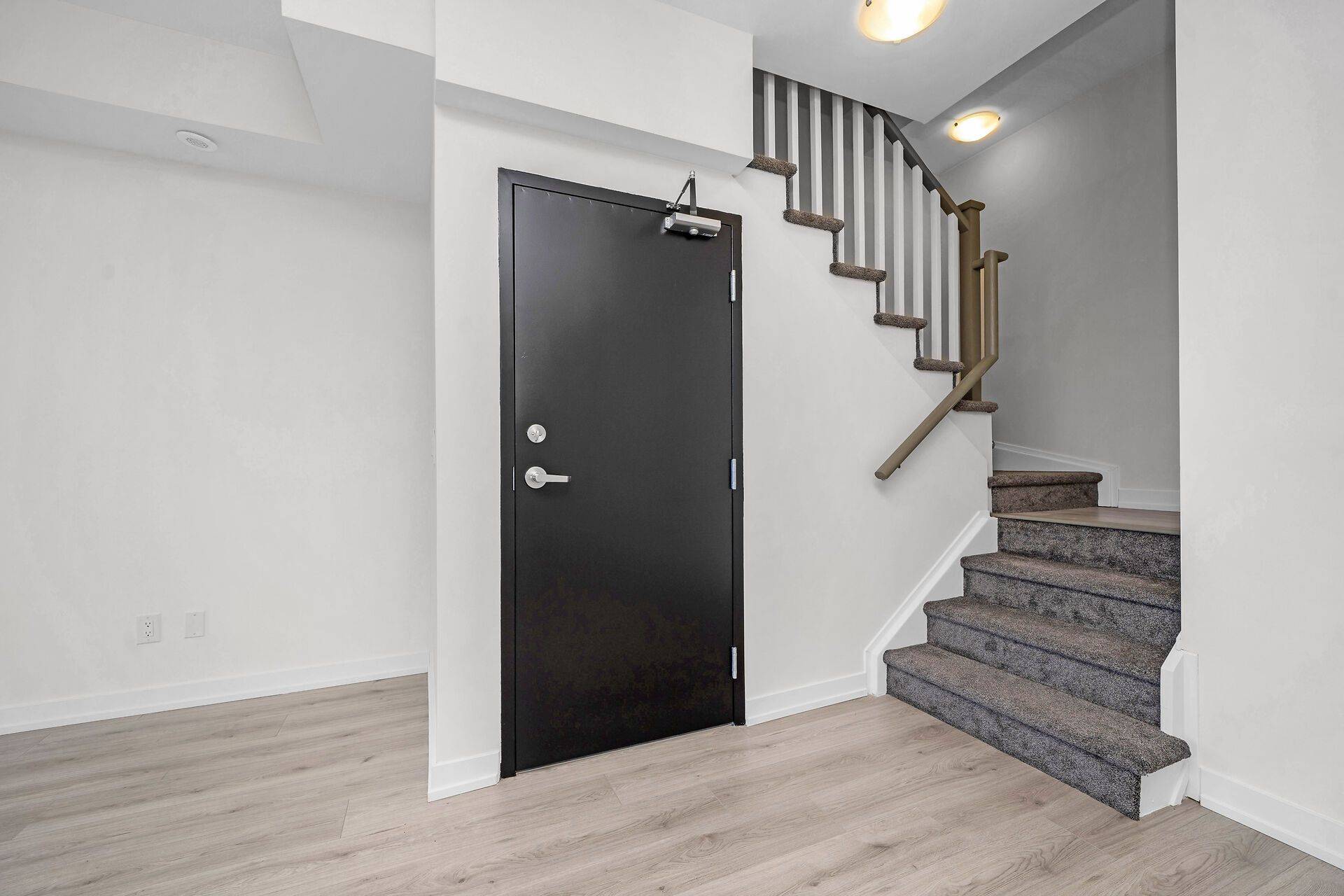 Toronto C06, ON M3H 0G2,851 Sheppard AVE W #40