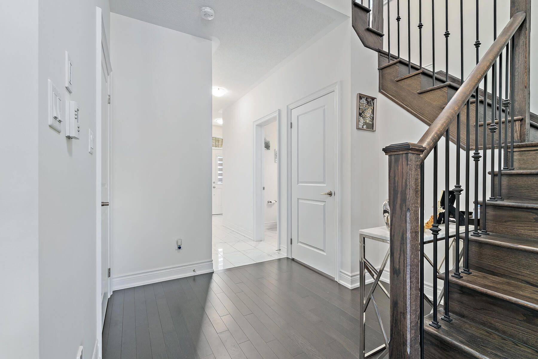Brampton, ON L6Y 2A5,21 Vineyard DR