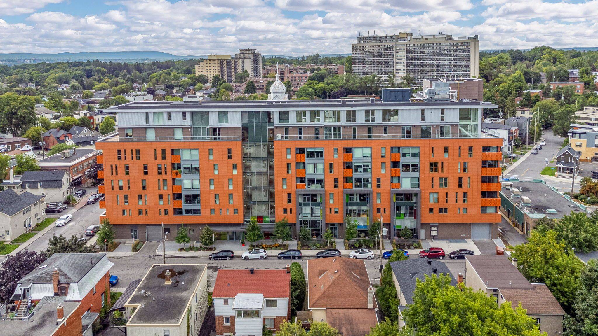 Vanier And Kingsview Park, ON K1L 7Z9,135 Barrette ST #103