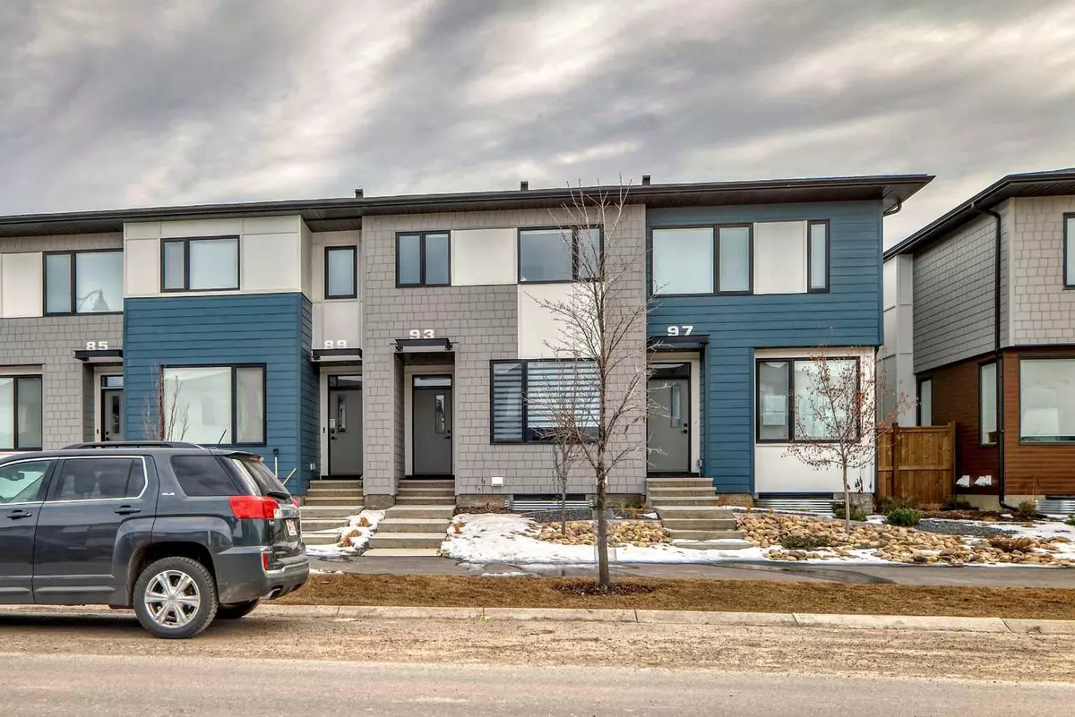 Calgary, AB T3J 2H1,93 Homestead BLVD Northeast