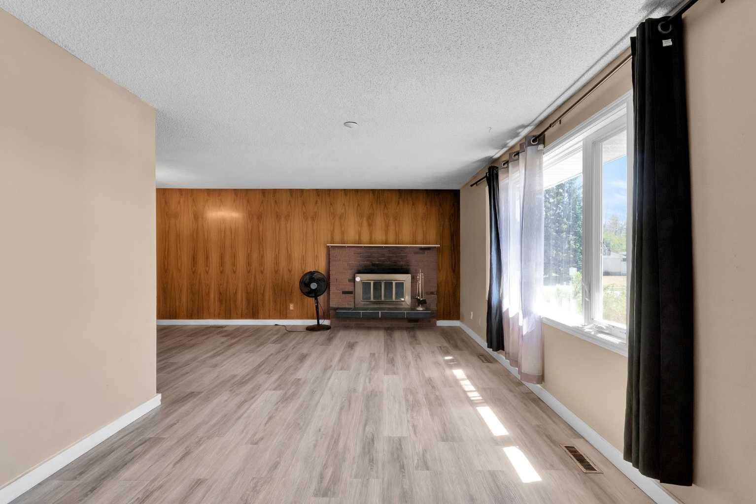 Calgary, AB T3A 1R4,5439 Dalrymple CRES Northwest