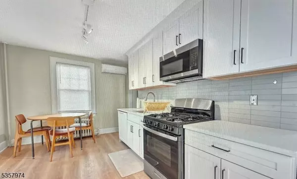 Woodbridge Twp., NJ 07064,17 Milos Way