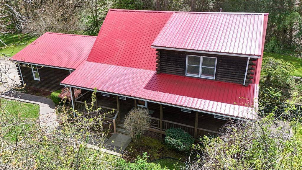 250 HEBRON RD, St. Marys, WV 26170