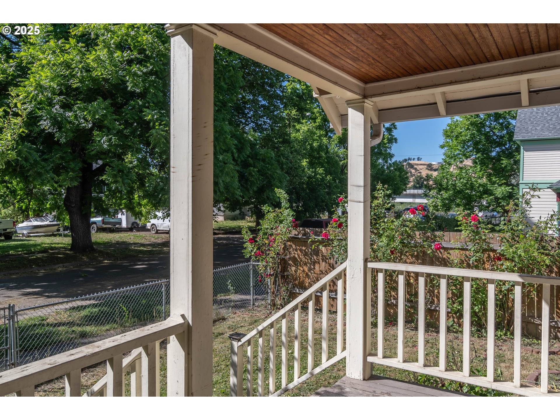 Roseburg, OR 97470,657 SE FLINT ST