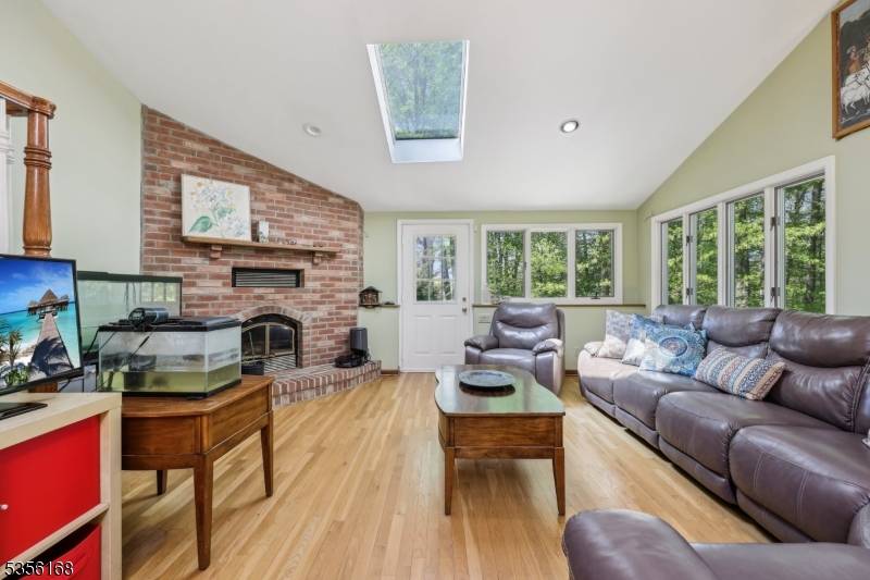 Wyckoff Twp., NJ 07481,275 Sycamore Ct