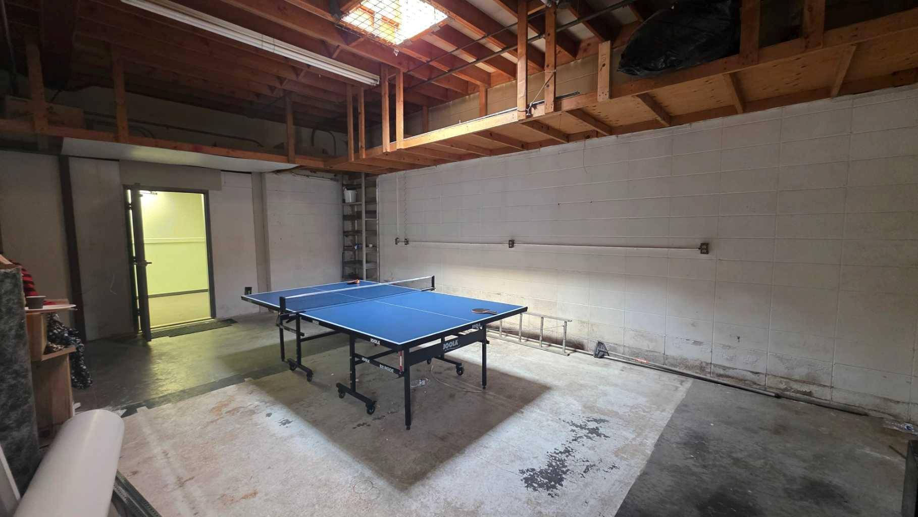 Calgary, AB T2B 0X8,2008 36 ST Southeast