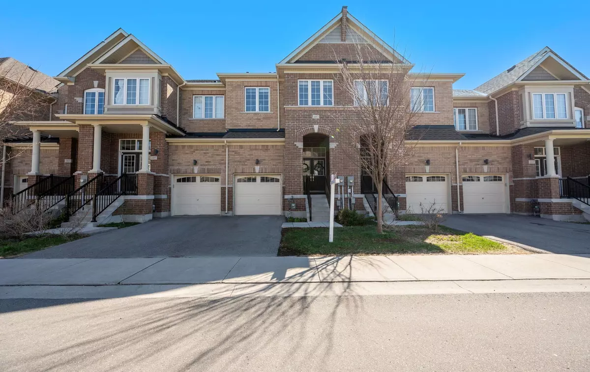 Newmarket, ON L3Y 0E4,107 Knott End CRES