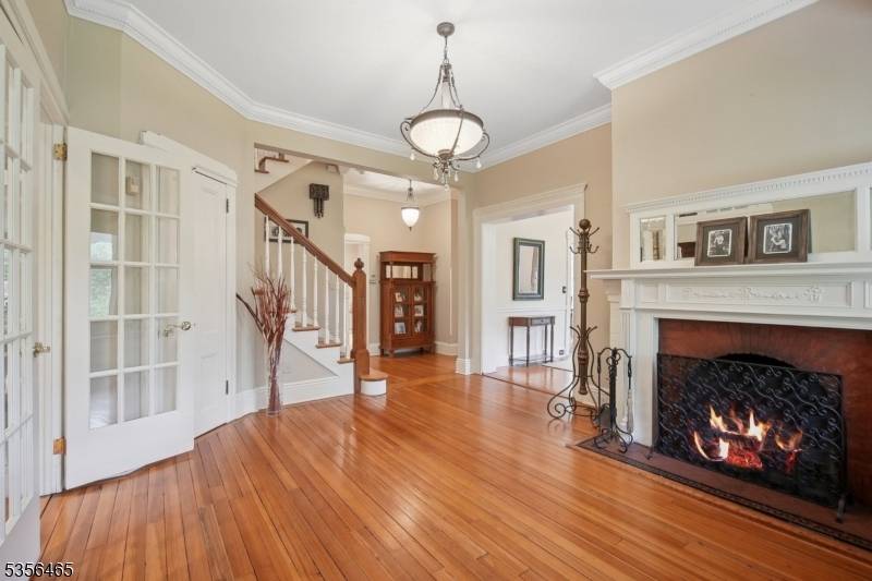 Montclair Twp., NJ 07043,125 Bellevue Ave