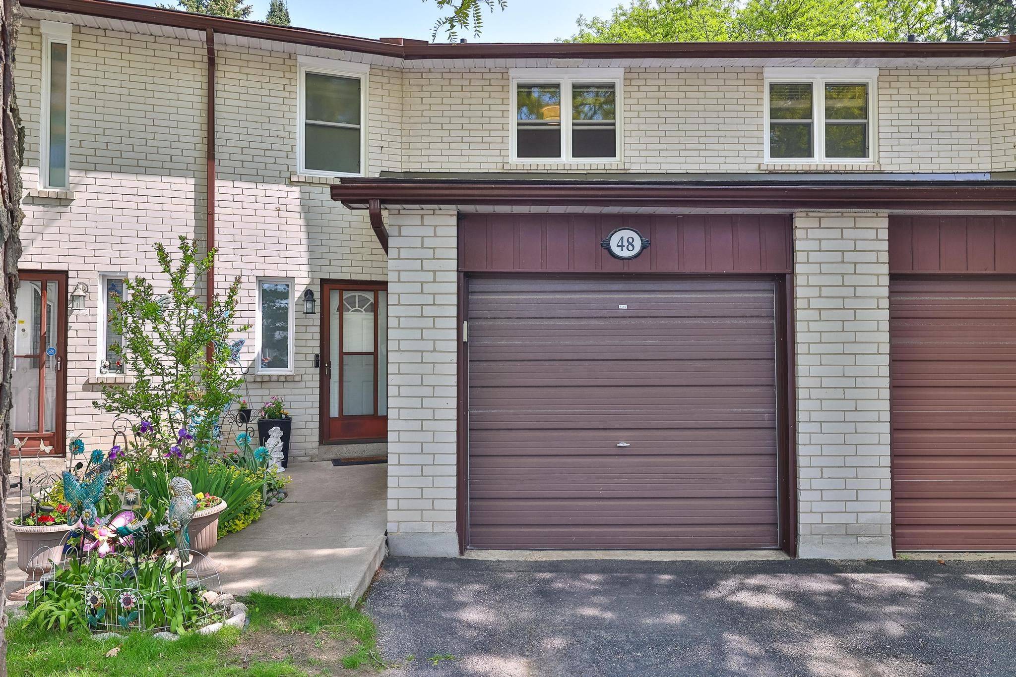 48 Porterfield CRES, Markham, ON L3T 4S7