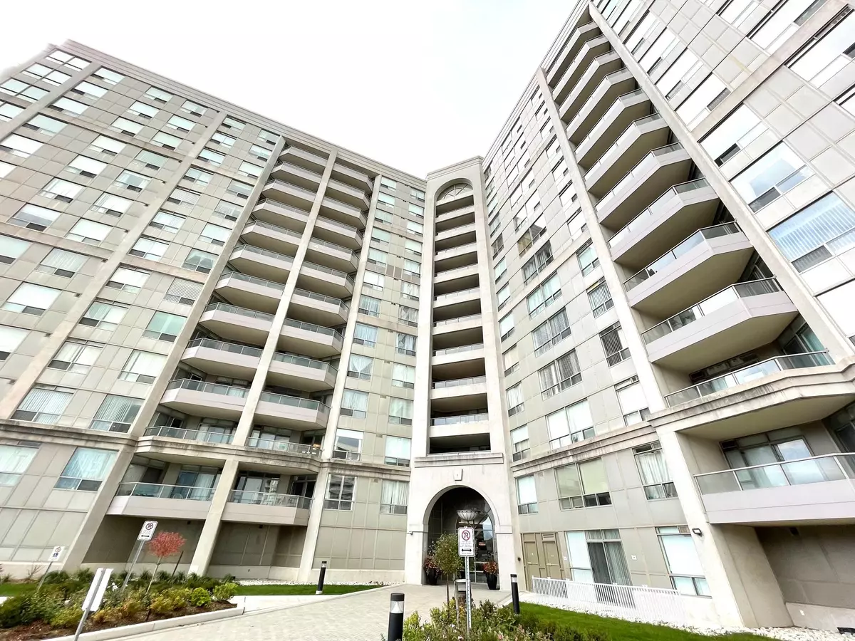 Richmond Hill, ON L4B 4J8,9015 Leslie ST #LPH12