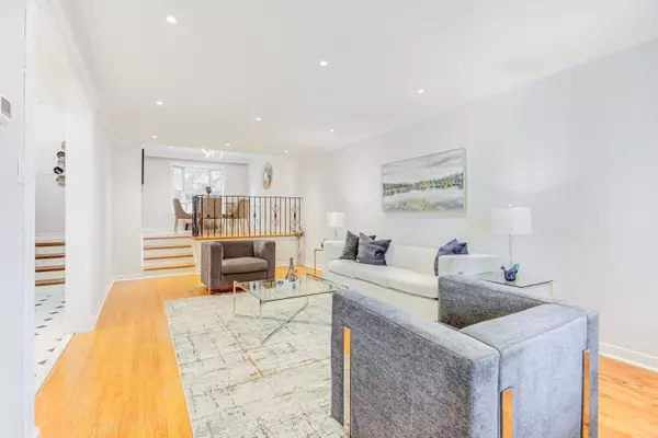 Toronto C14, ON M2M 2W9,18 Arran CRES