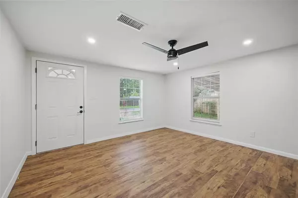 Van Alstyne, TX 75495,640 Clements Avenue