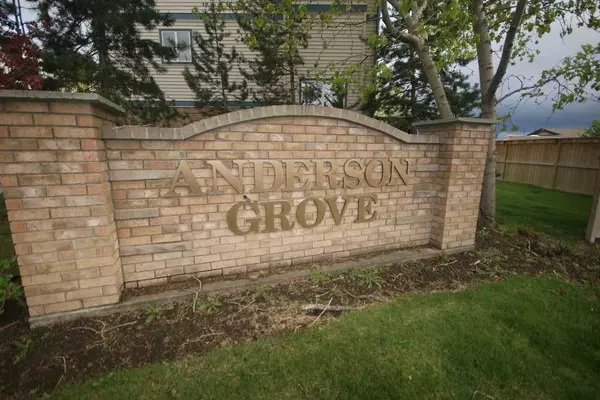 Calgary, AB T2W 6H7,226 Anderson GRV SW