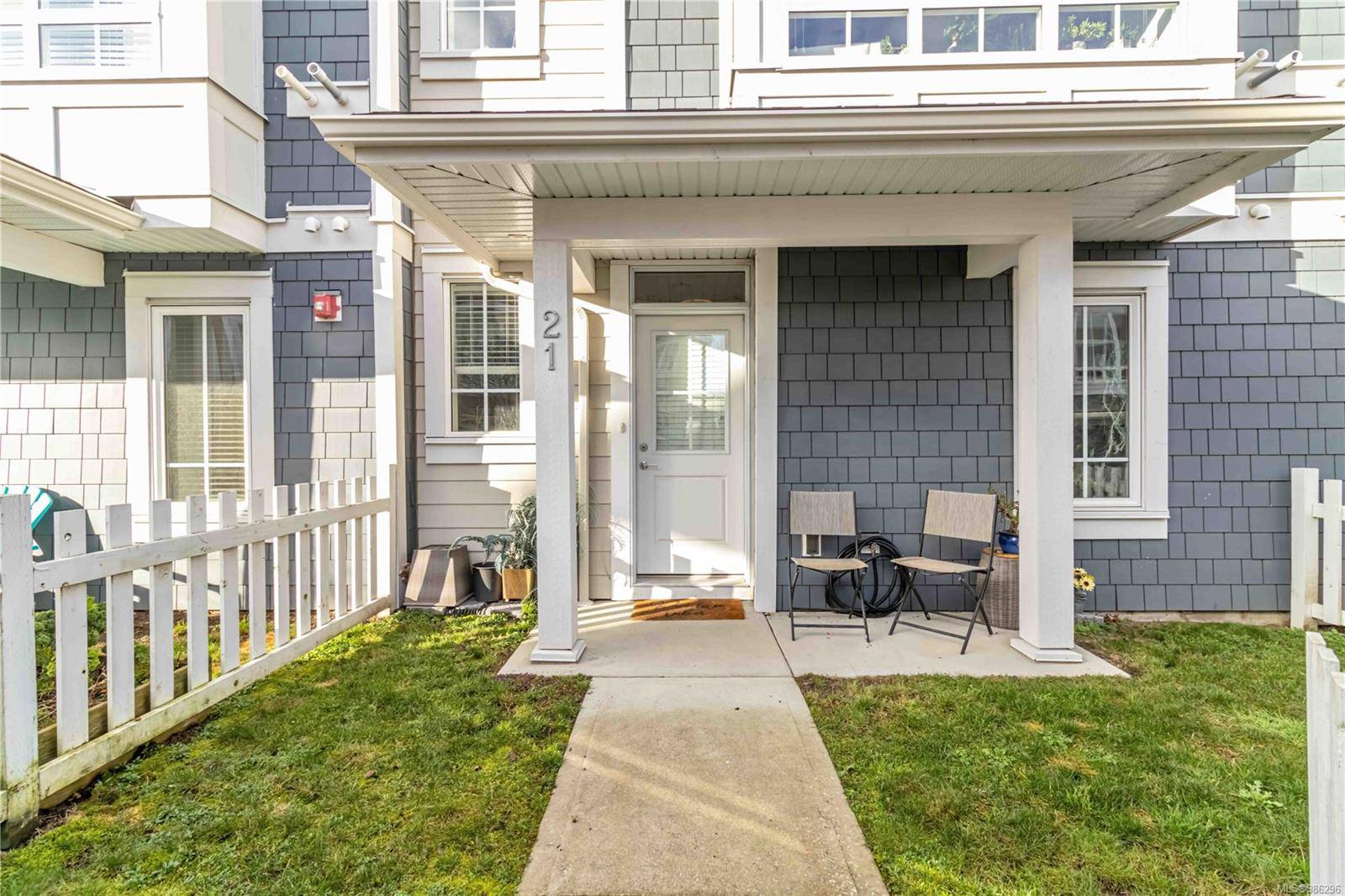 Colwood, BC V9C 0N9,370 Latoria Blvd #21