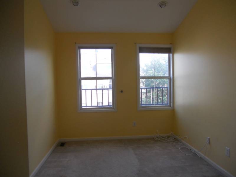 Clifton City, NJ 07013,10 Devonshire Dr