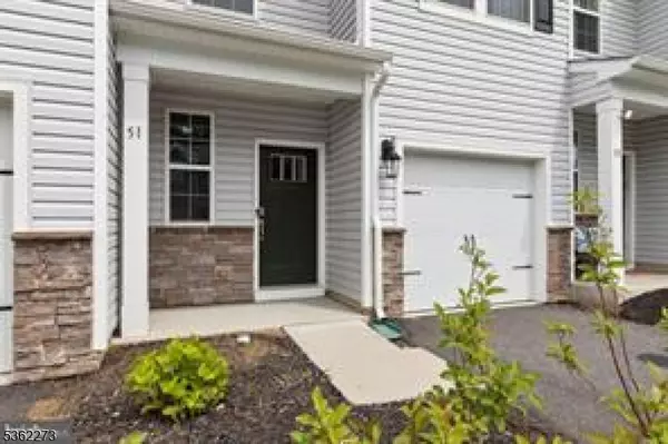 51 Peregrine Way, Burlington Twp., NJ 08016