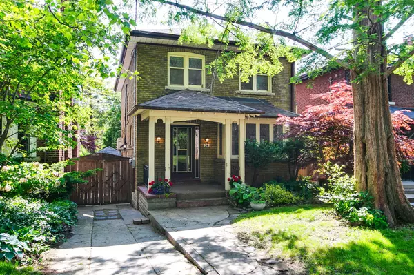 34 Old Mill DR,  Toronto W02,  ON M6A 4J9