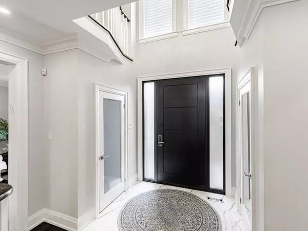 Richmond Hill, ON L4C 9P3,29 Falkland PL