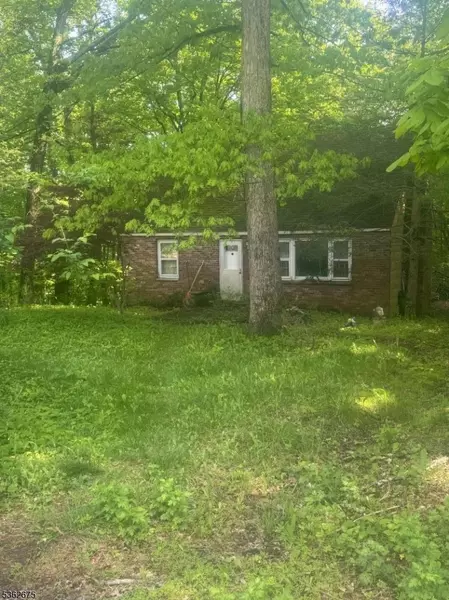 14 Hubert Dr, Vernon Twp., NJ 07422