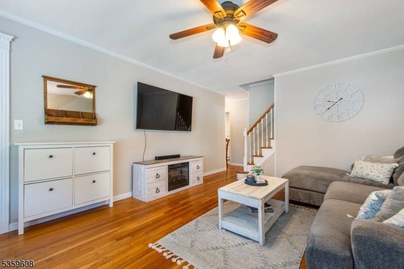 Rockaway Boro, NJ 07866,7 Barnett St