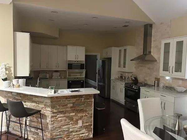 Plano, TX 75093,4449 Longfellow Drive