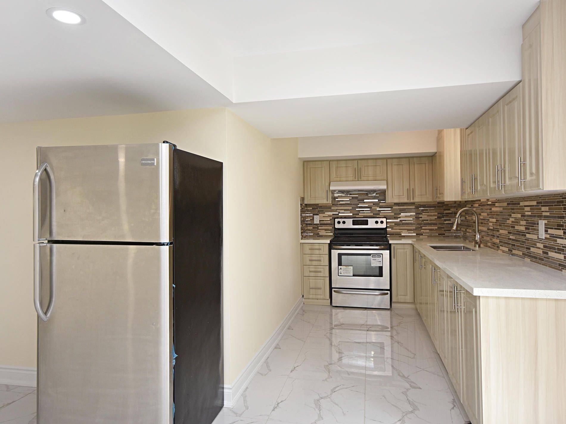 Brampton, ON L6X 5M2,110 Banbridge CRES #Lower