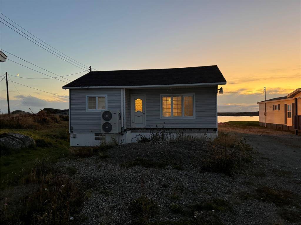 22 Marine Drive, New Wes Vallley, NL A0G 4R0