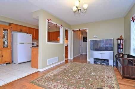 Newmarket, ON L3X 2W9,87 Banbrooke CRES