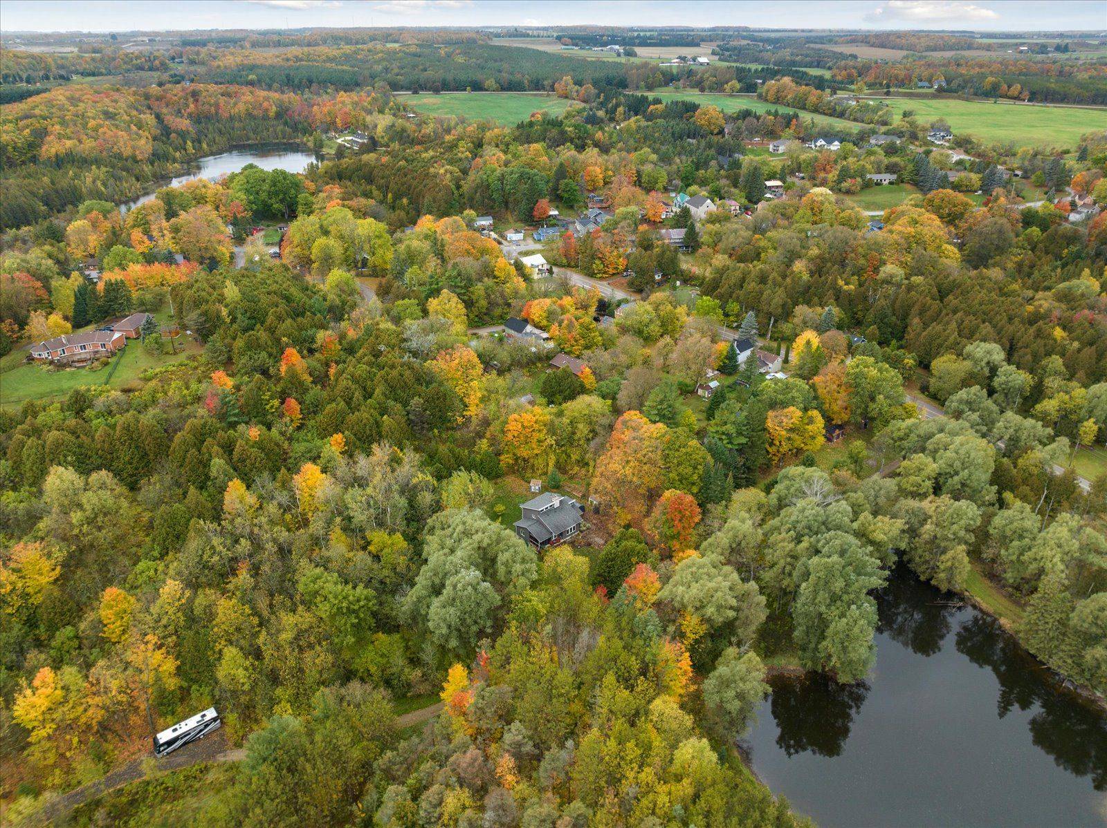 Melancthon, ON L0N 1J0,11 Fieldway CT