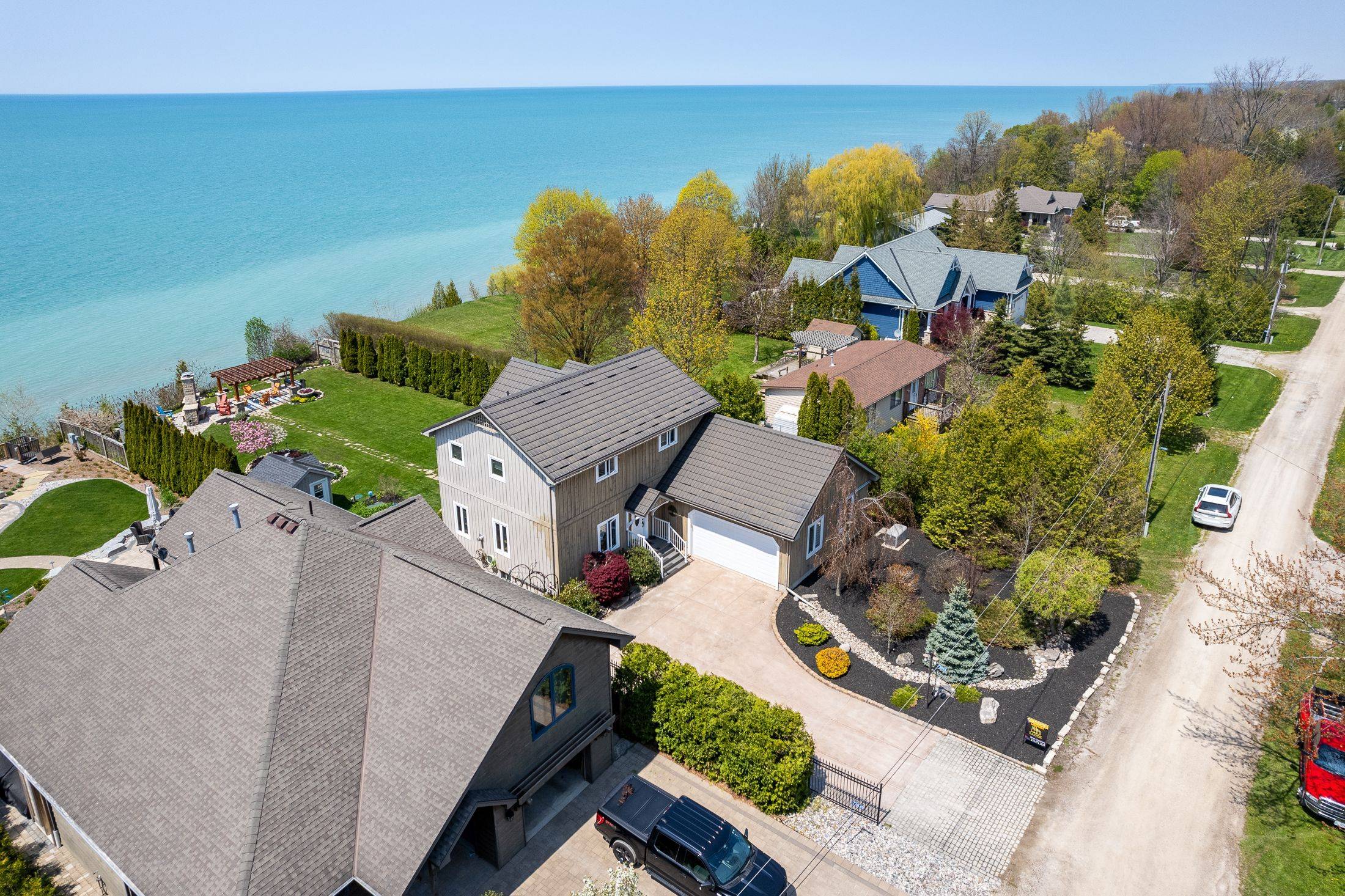 Bluewater, ON N0M 2T0,73853 DURAND AVE
