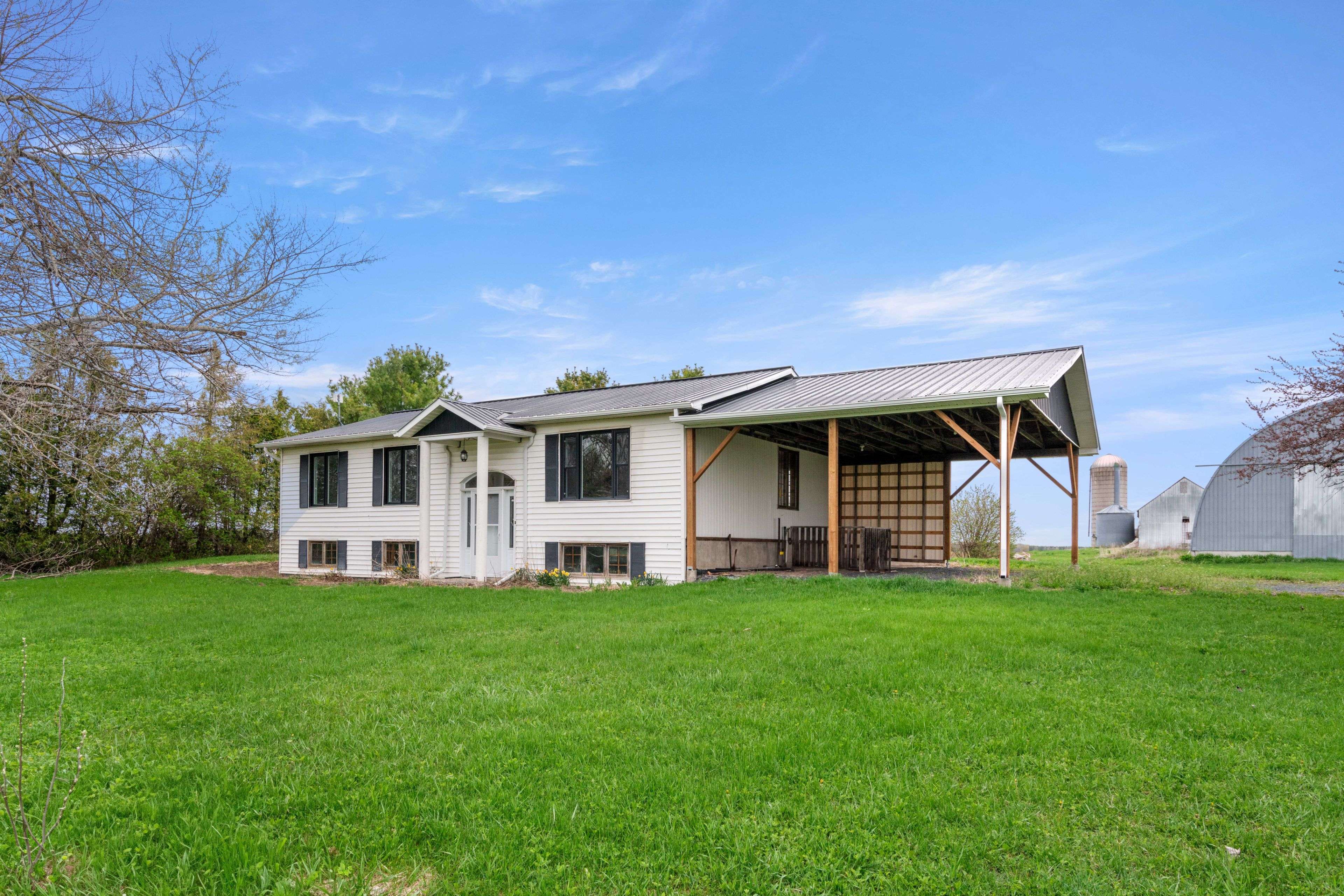 North Glengarry, ON K0C 1A0,2811 Rolland Massie RD