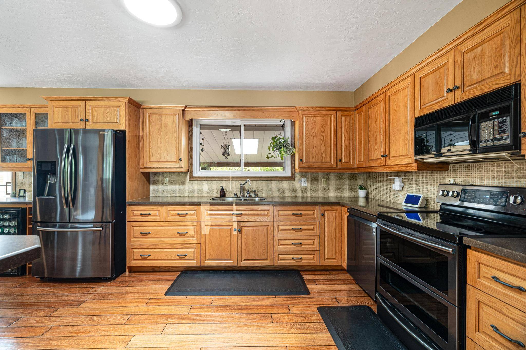 Waterloo, ON N2L 5M4,320 Daleside PL