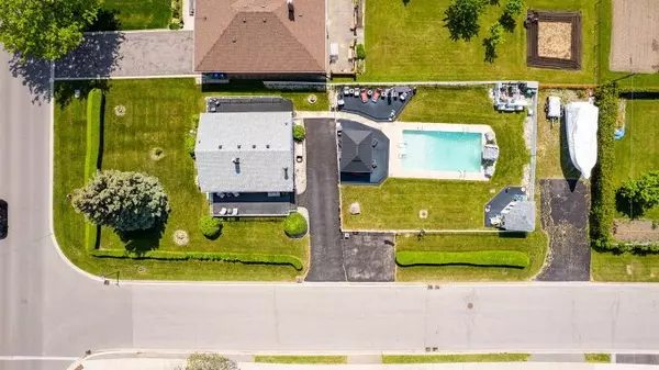 Mississauga, ON L5B 1L8,166 Melville AVE