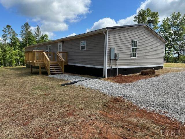 Appomattox, VA 24522,715 Cub Creek RD