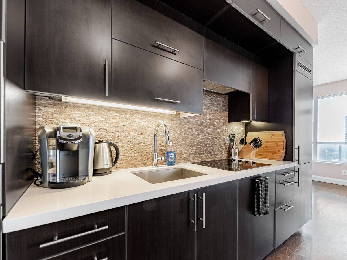 Toronto C14, ON M2N 2W8,2 Anndale DR #1408