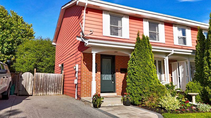 Oshawa, ON L1K 1C2,405 Fleetwood DR