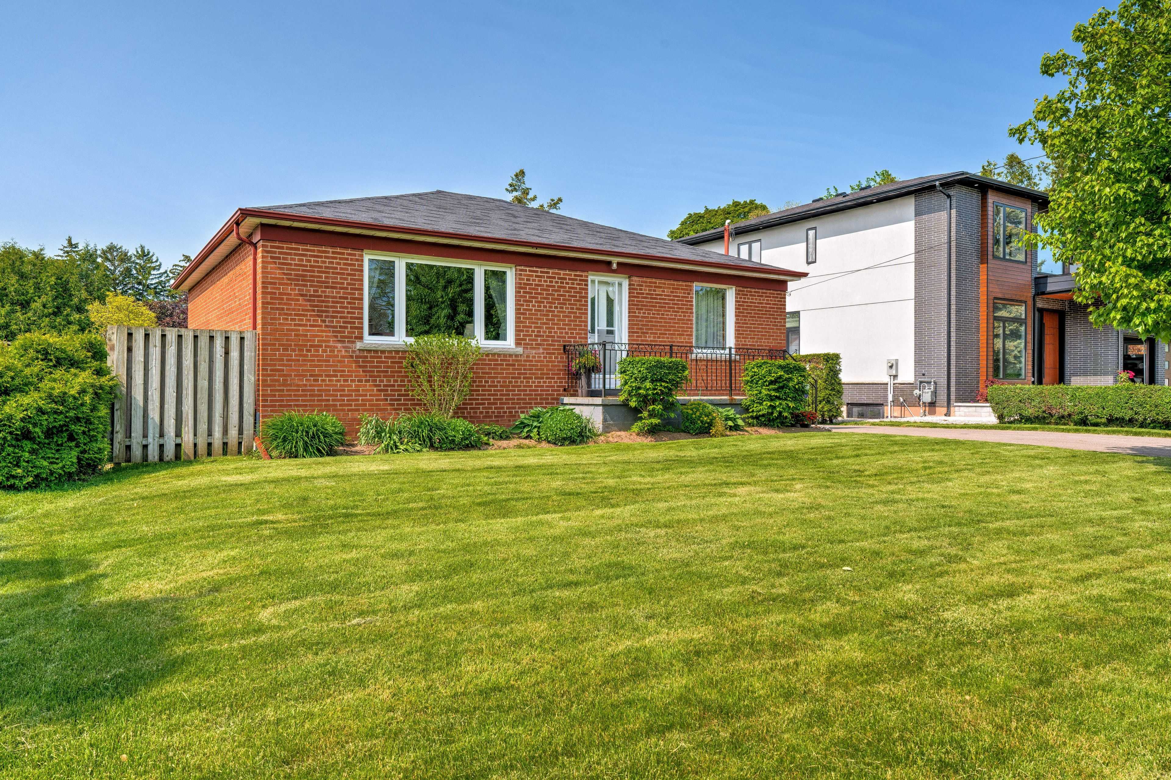 Oakville, ON L6L 4W4,558 Wolsey CRES
