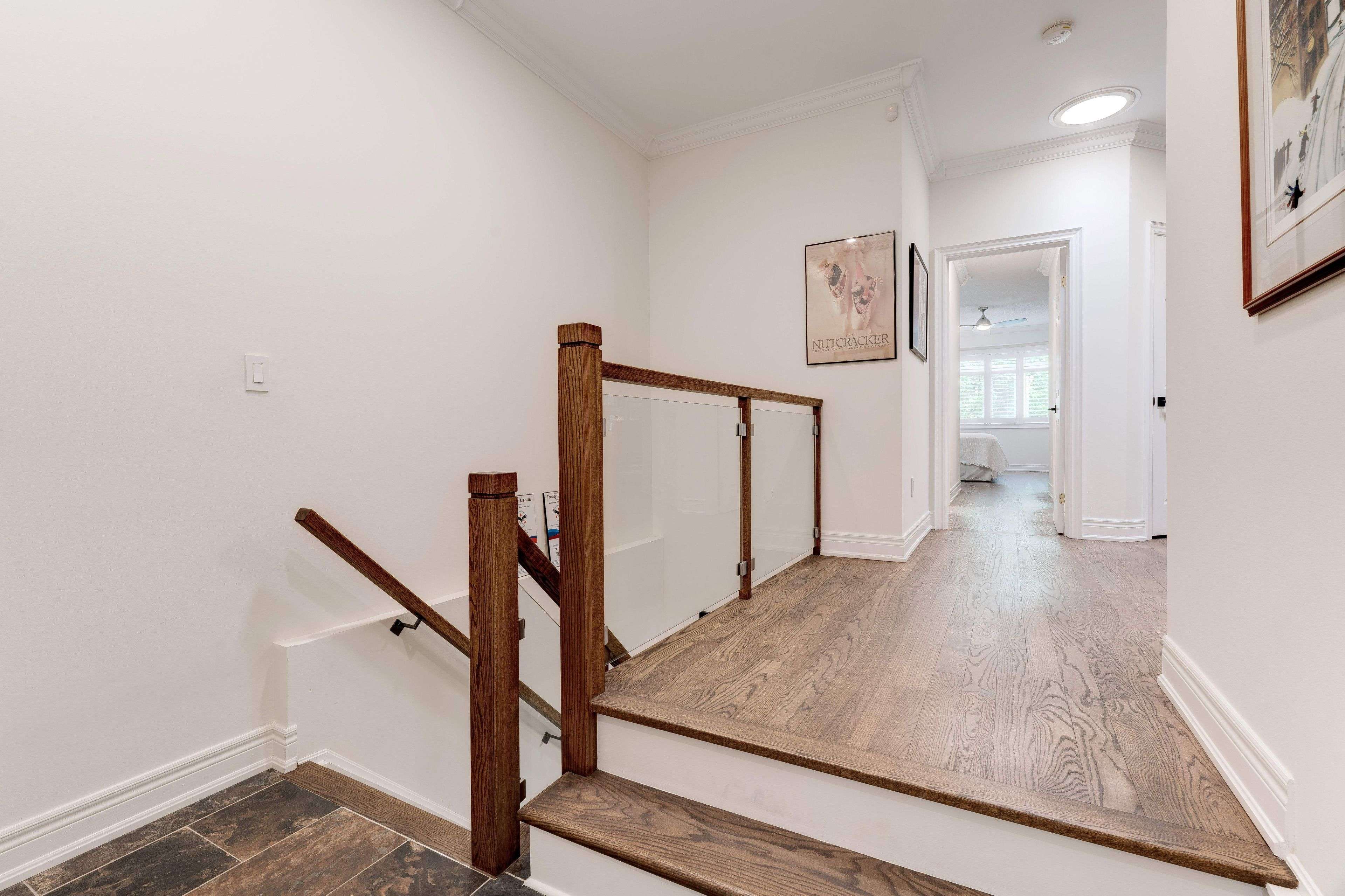 Oakville, ON L6M 4V7,1169 Dorval DR #24